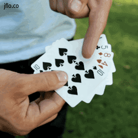 לימוד קסמים בקלפים